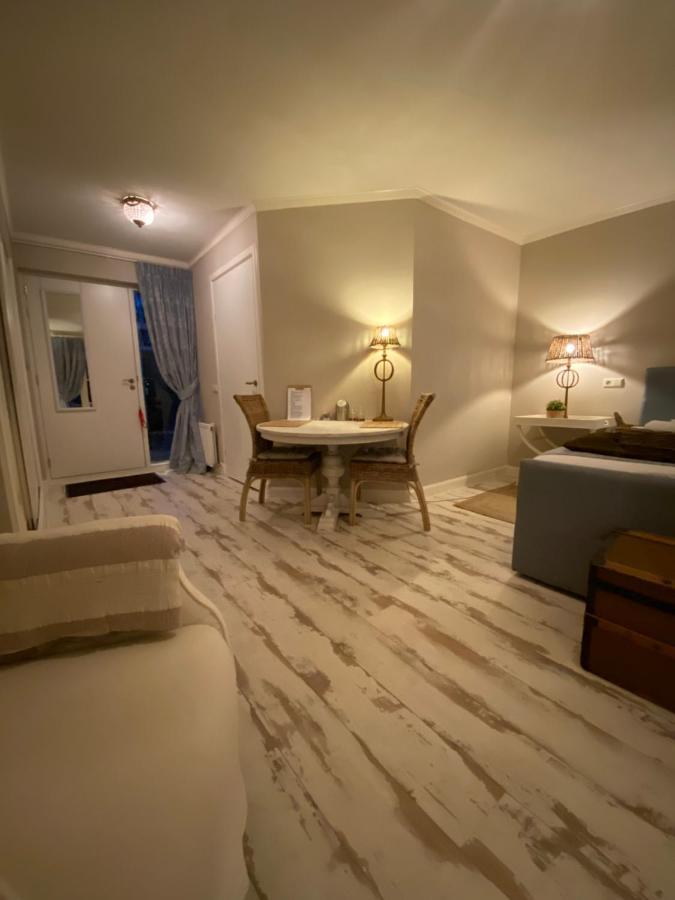 De Vijverkamer-----Prive Diner Op De Kamer Mogelijk!! Хогевен Экстерьер фото
