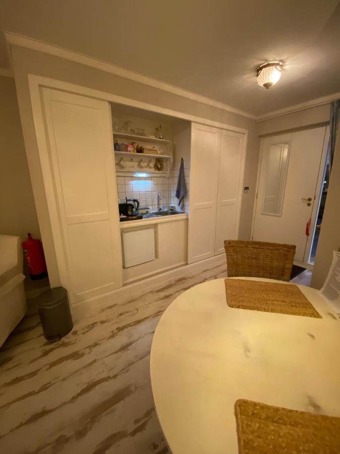 De Vijverkamer-----Prive Diner Op De Kamer Mogelijk!! Хогевен Экстерьер фото